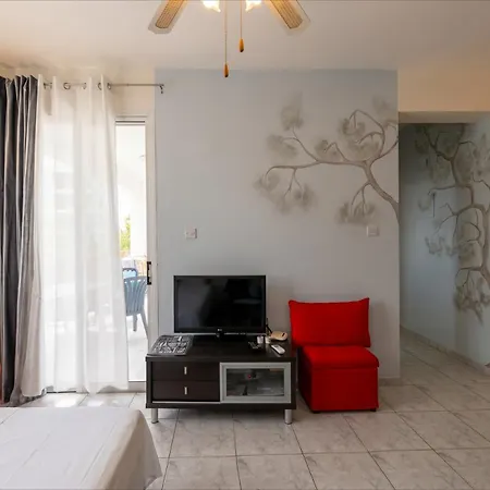 Cozy 1 Bedroom In Walking Distance To The Municipal Paphos